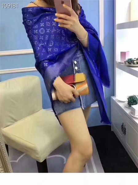

оптово дизайнер женщины давно шерсть шелк смесь шарф luxury square шаль size140 * 140см шаль моды отпечатано в течение четырех сезонов добав, Blue;gray