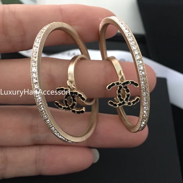 

2020 fashion jewelry ladies earrings with party dresses jewelry charm gorgeous stud earrings xx085, Silver