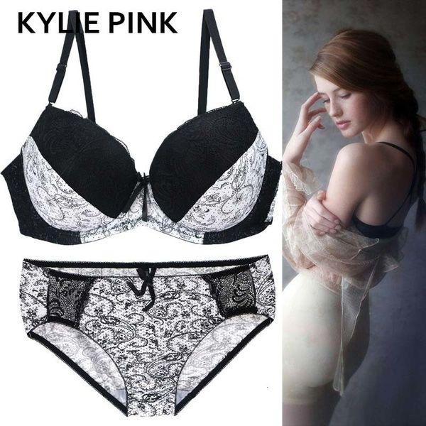 

women underwear set lace panty bra sets plus size adjust straps 3/4 thin push up seamless bra thongs lingerie suit, Red;black