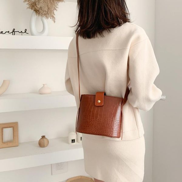 

fashion women messenger bag solid color luxury handbags lady leisure large capacity bags wild leather shoulder handbag c50