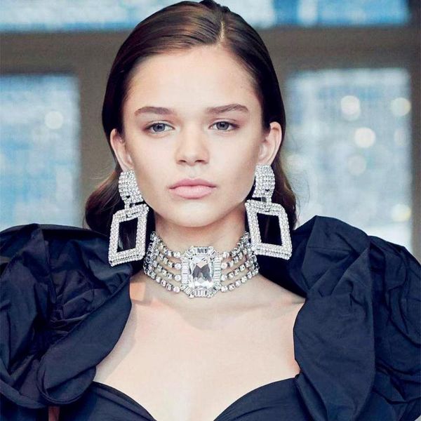 

новый дизайн женщины моды блестящий rhinestone площади подвесной мотаться серьги ювелирные изделия горячие продажи model show платье серьги, Silver