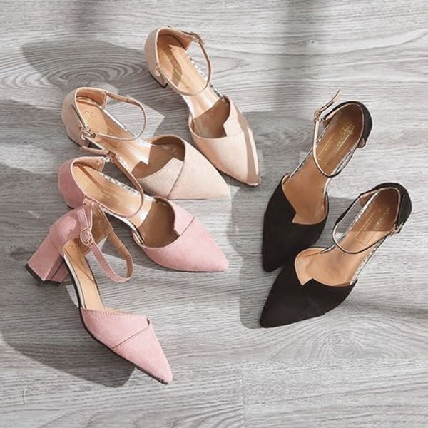 

2020 spring and summer new pointed baotou fairy wind sandals korean version of the wild thick with small fresh high heels women, Black