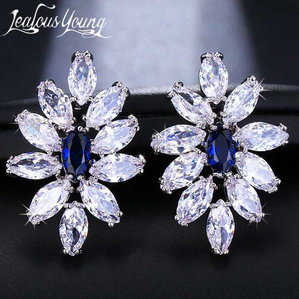 

2020 fashion luxury marquise zirconia stud earrings with silver color personality flower studs ear earings fashion jewelry gift, Golden;silver