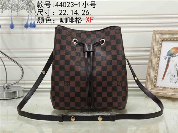 

striped floral leopard designer crossbody bag big travel camouflage camo tote patchwork handbag double handles sarah weekenders bag, Blue;white