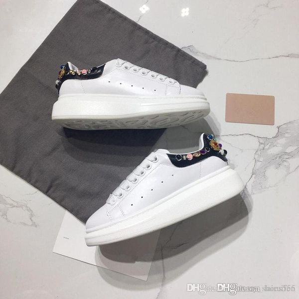 

2020 latest handmade casual shoes couple casual shoes fashion trend comfortable shoe size 35-45 type 39745400676