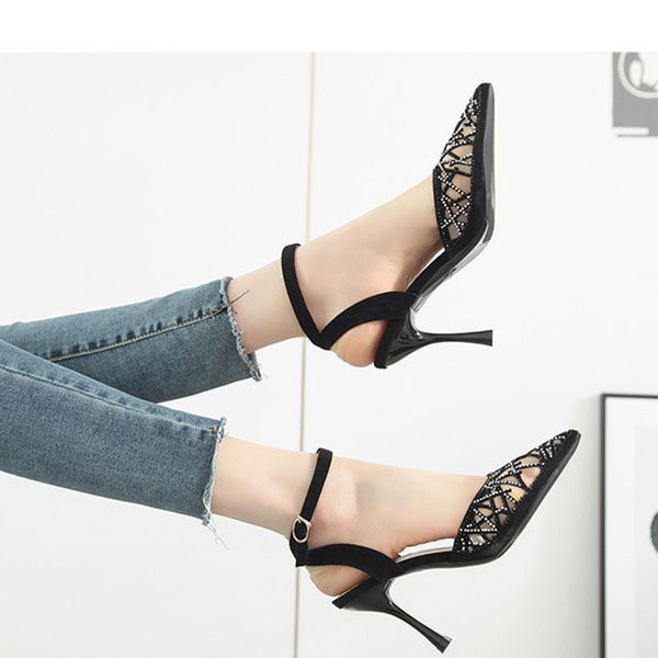 

summer new fashion wild sandals, Black