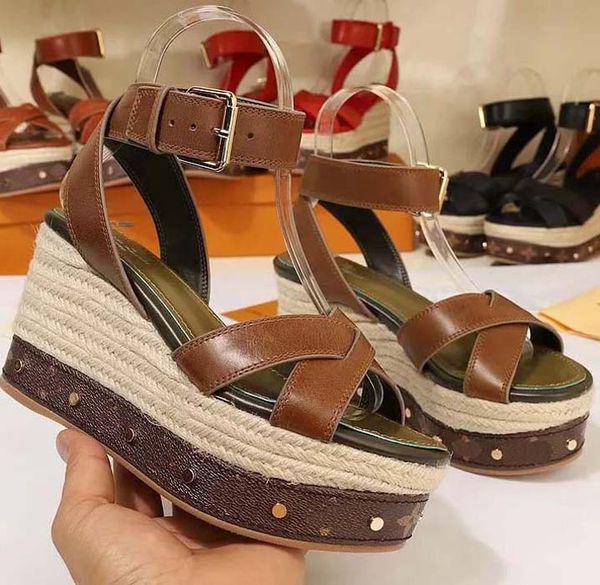 

classics women sandals fashion beach thick bottom slippers alphabet lady sandals leather high heel slides shoes sh008 l06, Black