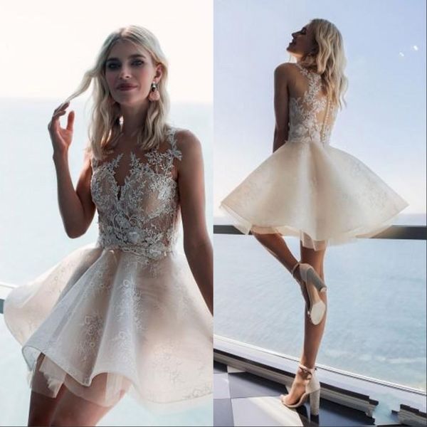 

Short Homecoming Prom Dresses Jewel Neck Lace Appliqued Sleeveless Mini Cocktail Party Dress Cocktail Gowns Plus Size