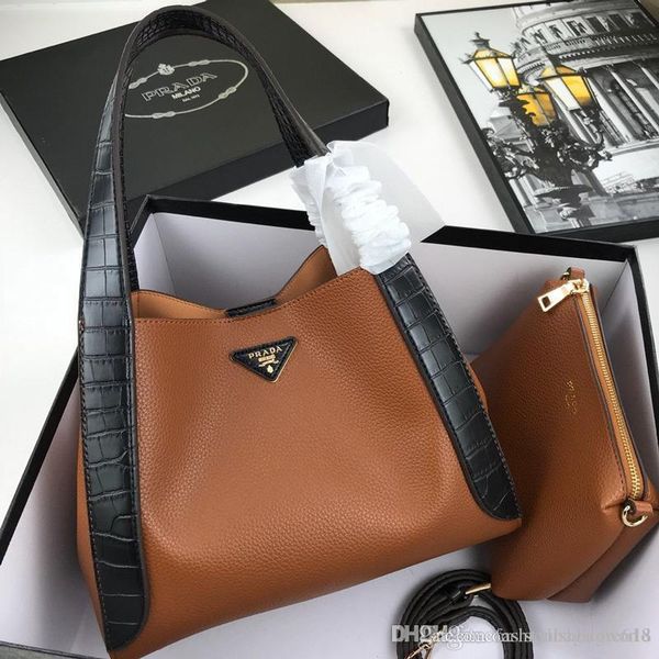 

new fashion luxury bags luxury handbags casual shopping bags large capacity leather and canvas fashion backpack gifts p256