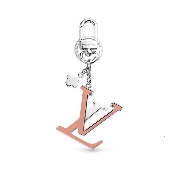 

7lc1 2019 m63079 capucines bag and keychain key holders and more leather bracelets chromatic bag charm and key holder scarves belts, Silver