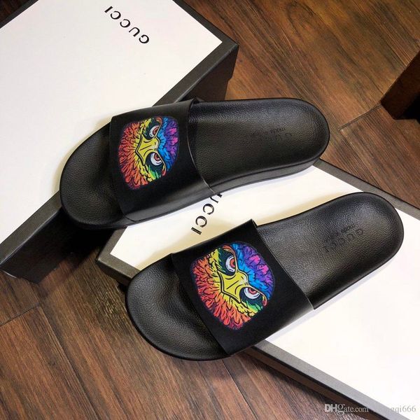 

2020 luxury designer summer men's fashion slippers, home comfortable casual slippers in multiple colorsaa, Red;white