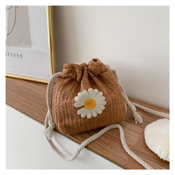 

2020 woman straw small bag popular woven messenger bag small and versatile mobile phone one shoulder