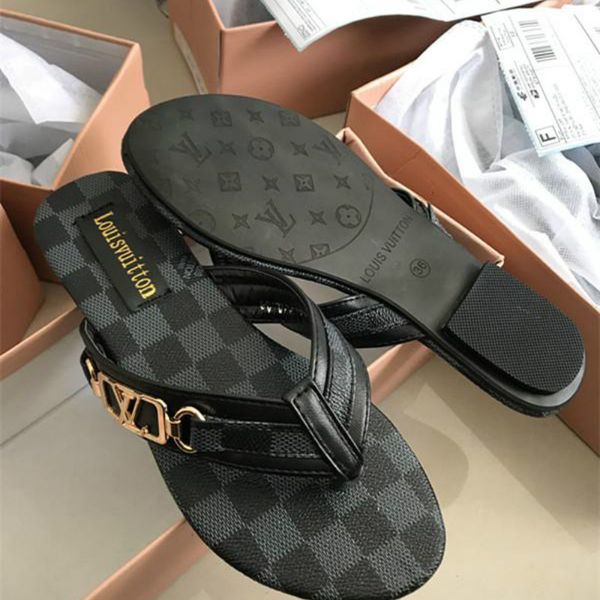 

luxury goods louÃ¬s vuÃ¬ttÃµn slippers designer 2020 new women's sandals, flip-flops, beach flats, White