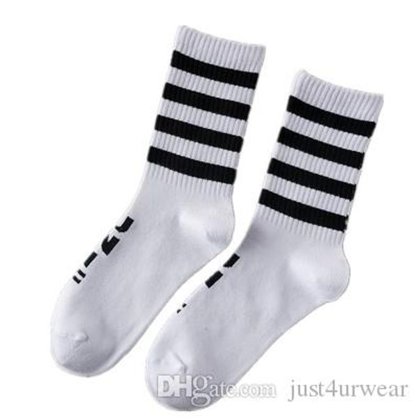 

mens ins fashion socks seasons breathable letter striped print 4 colors male casual street hip hop socks, Black