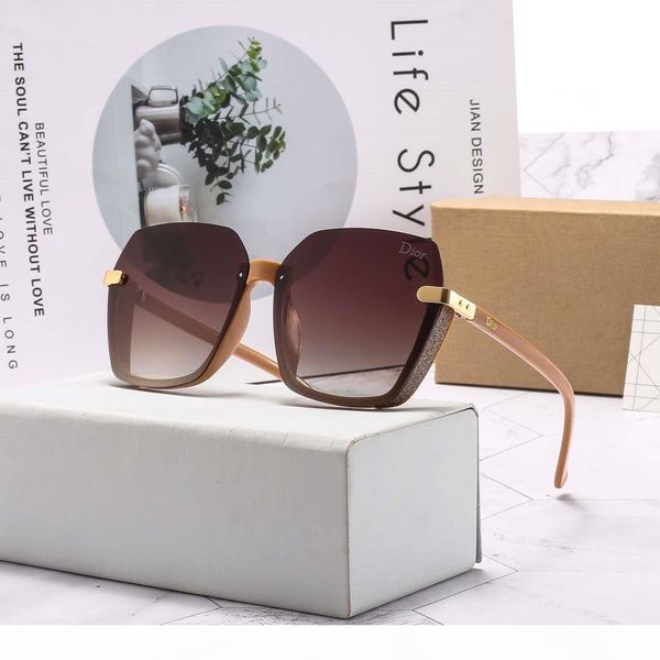 

fashion womens sunglasses brand sunglasses stylish d 3041 letter sunglasses for woman uv400 4 color option with box, White;black