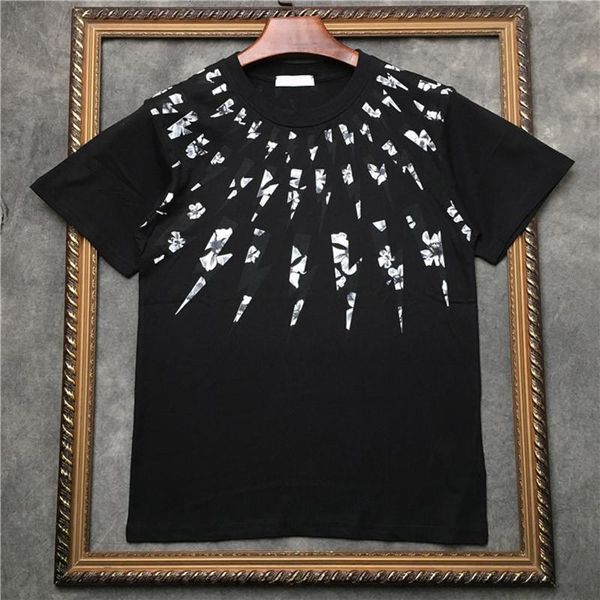 

19ss luxury mens designer t shirt couple cotton short sleeve trend fahion mens women tees white black size s-2xl