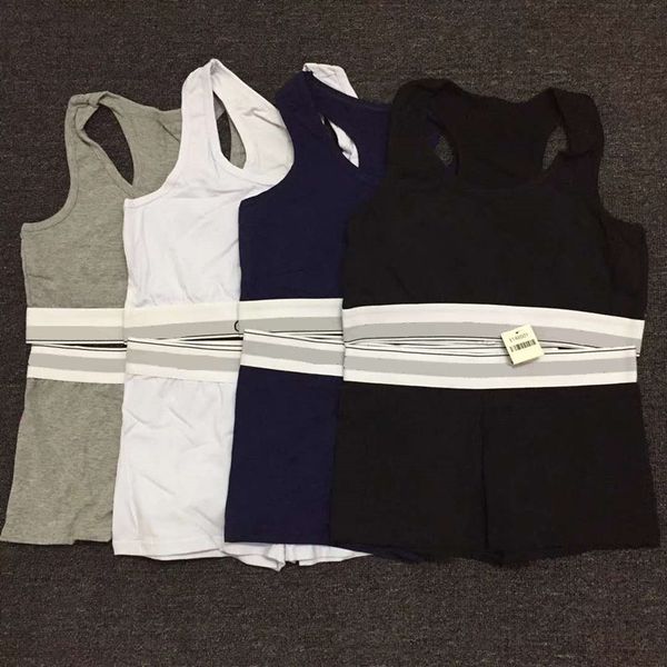 

2020 europe and the united states summer popular women's sports bra set pure cotton briefs t-string pants flat pants underwear set, Gray