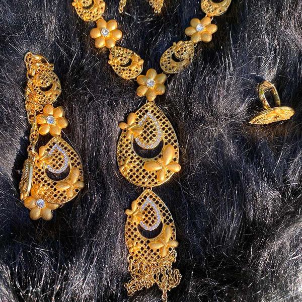 

дубай золотых ювелирные наборы для женщин арабского ожерелья браслета серьги кольца установить африканское свадебные свадебные подарки colla, Silver