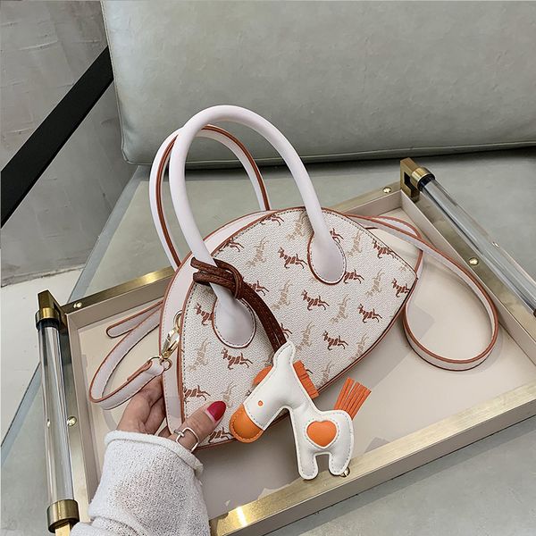 

on the new fashion small bag women's bag 2020 new fashion handbag web celebrity western style hand bill of lading cross