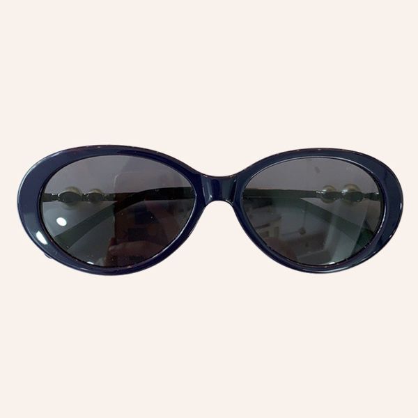 

oval sunglasses women 2020 summer pearls legs fashion sun glasses uv400, White;black