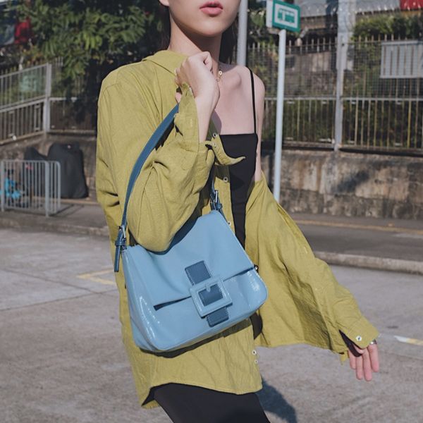 

crocodile pattern flap ladies shoulder bag all match women baguette handbags pu leather large capacity casual tote