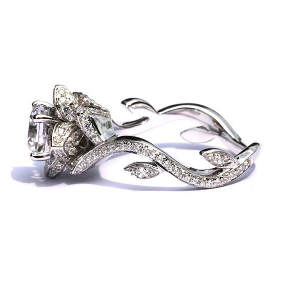 

2020 new classic pave cubic zirconia silver color micro pave flower women rings, Golden;silver