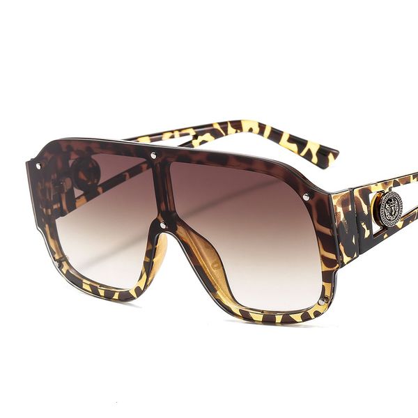 

all-in-one large frame sun glasses 6931 lion head decorative color ocean personalized sunglasses with box case 9afe, White;black