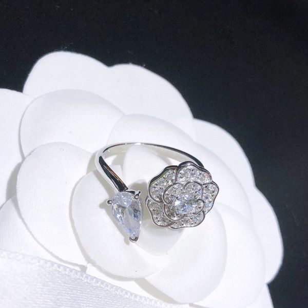 

new high-end customized camellia full diamond rings wild fashion woman ring, Golden;silver