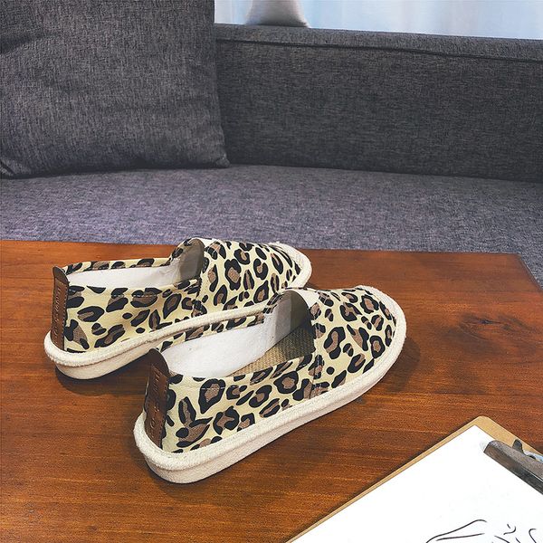 

new slip on women's flats summer leopard loafers women 2020 casual canvas espadrilles mother shoes flat footwear ladies, Black