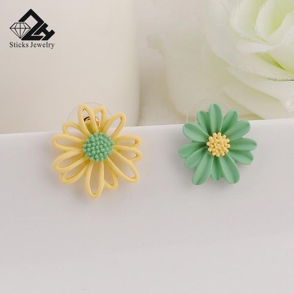 

stud chrysanthemum cutout earrings korean jewelry cute flower, Golden;silver