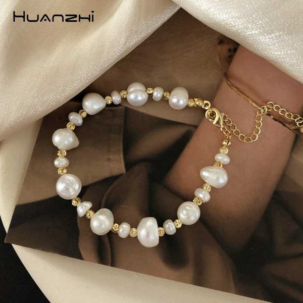 

huanzhi 2020 new baroque gold metal plated irregular natural freshwater pearl bangle bracelets for women girl jewelry gift, Black