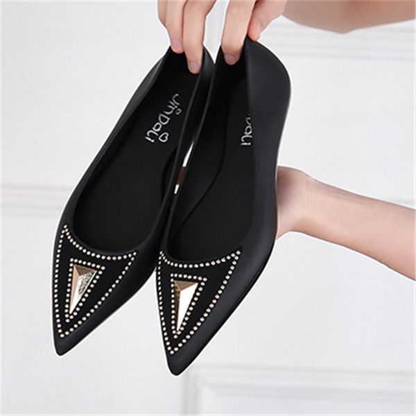 

2020 летний мелкий рот скольжению на пвх-бич обувь женщины сандалии нового способа jelly обувь женщина остроконечные toe дождь женщины flat, Black