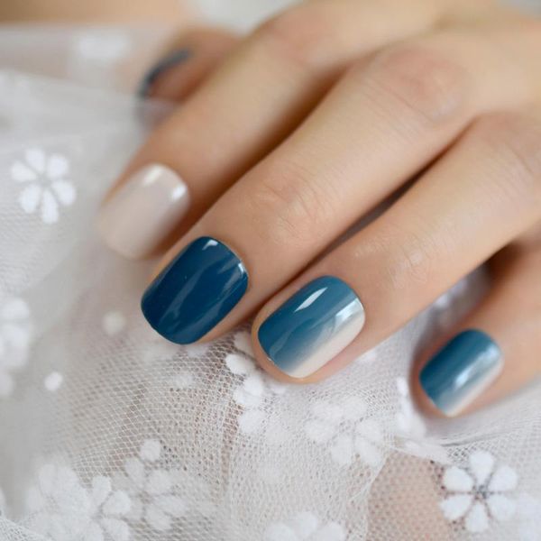 

short designed false nail round smooth full cover artificial nails shiny blue gradient girl daily false nail, Red;gold