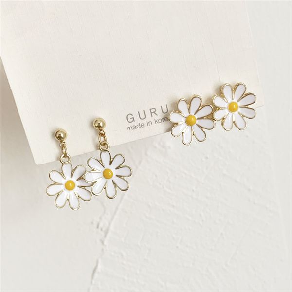 

stud fashion temperament contracted small and pure fresh flowers earrings fine sweet jewelry accessories, Golden;silver