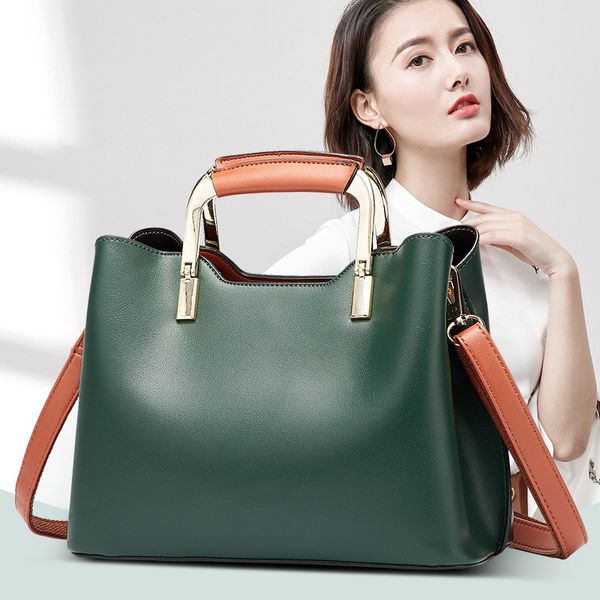 

2020 new fashion women's bag simple women's bag portable big shoulder messenger