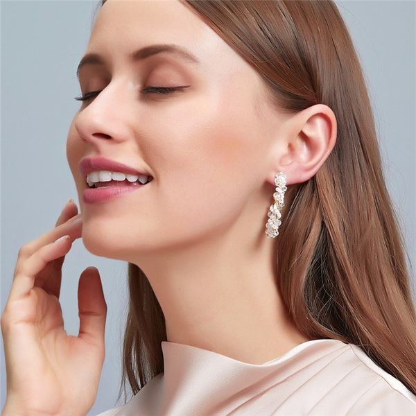 

10paris/lot korean large circle stud earrings handmade c-shaped twist earrings hoop with rhinestone women round gold jewelry accessories, Golden;silver
