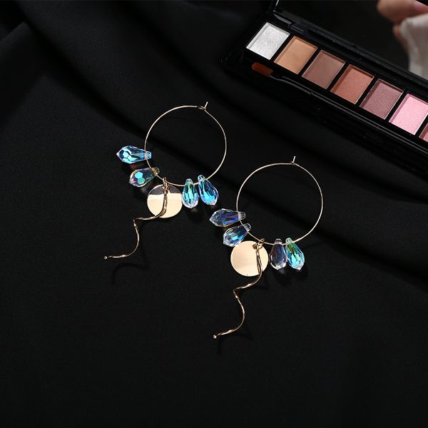 

geometric exaggerated metallic circle undee line shiny drop-shaped clear crystal golden hoop earrings for women