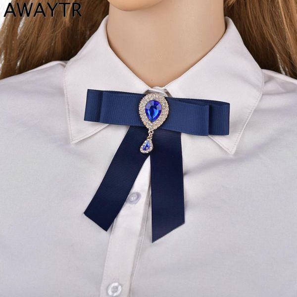 

awaytr женского bow tie брошь горного хрусталь лук сплошных синий black tie для женщин свадебной кисточки связи ткань pins ткань bowtie, Blue;purple
