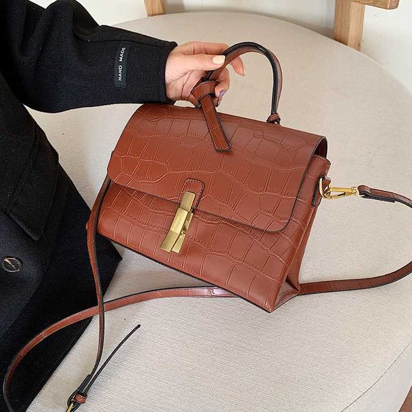 

retro fashion crocodile pattern tote bag 2020 new pu leather women's designer handbag lock shoulder messenger bag
