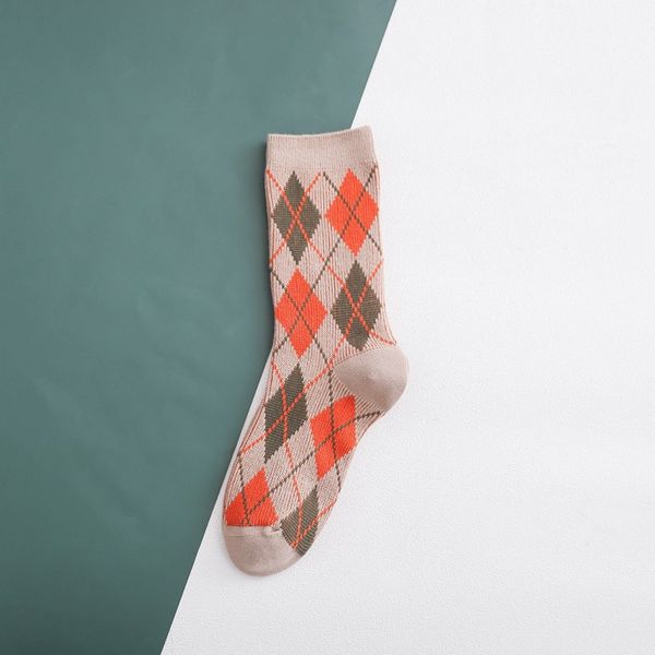 

casual men's & women's european and american retro style socks 2020 new autumn and winter fashion couple size middle tube socks, Black