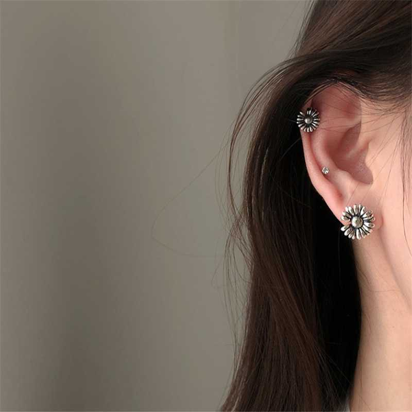 

fflacell 2020 new fashion simple vintage s925 silver daisy earrings ladies temperament flower earrings, Golden;silver