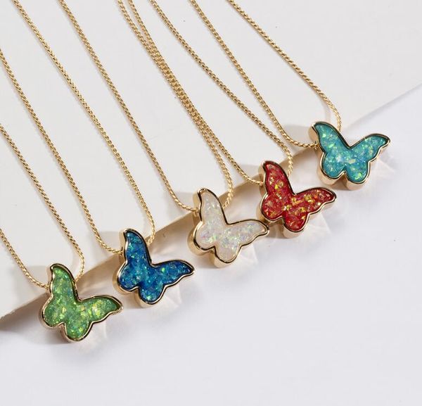 Collane di farfalle acriliche di fascino delle donne della collana pendente della farfalla rossa blu variopinta per il regalo dell'amico delle ragazze Nave libera