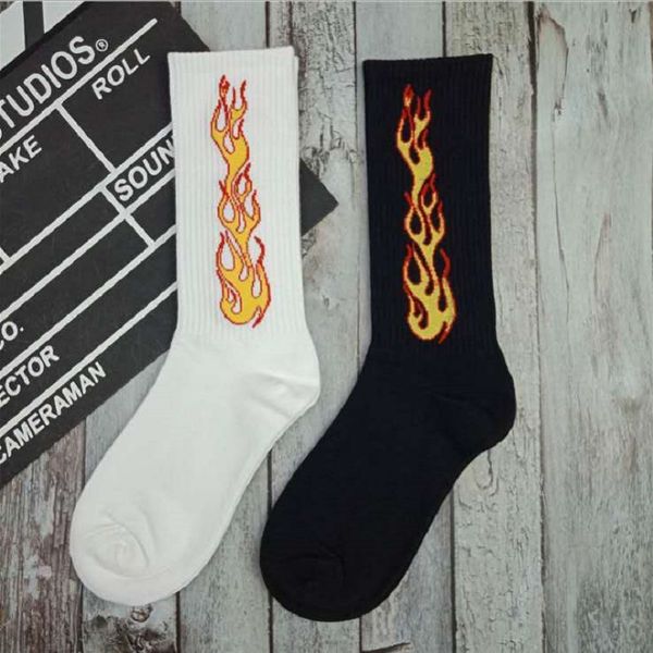 

men's socks personalized flame skateboard mid long in spring and summer, Black