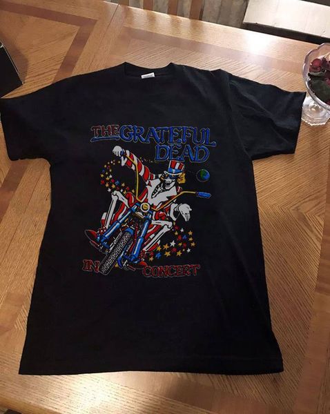 

vintage новый год в концерт. t shirt reprint сша sz # az + $ лето горячие продажи новые tee печать мужчины t-shirt top