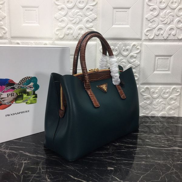 

2020 fashion one shoulder messenger bag ladies black bag27