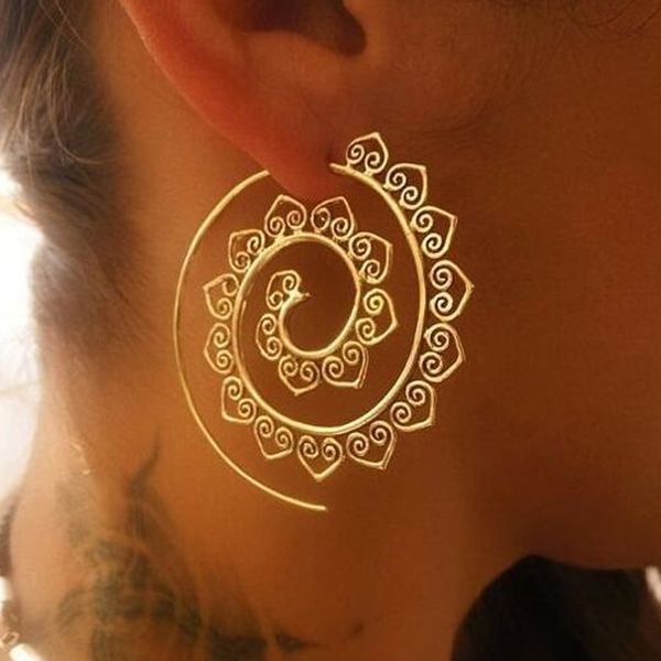 

simple hollow round spiral hoop earrings for women vintage bohemian circle leaf gear hoop earrings 2020 fashion jewelry, Golden;silver