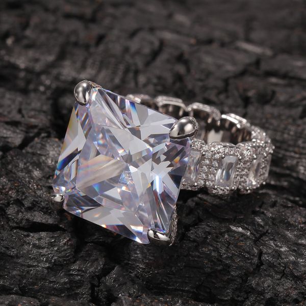 Grandi anelli di diamanti in oro da uomo, anello di zirconi di lusso di lusso a buon mercato, anello placcato in oro retrò hip-hop NRT1455