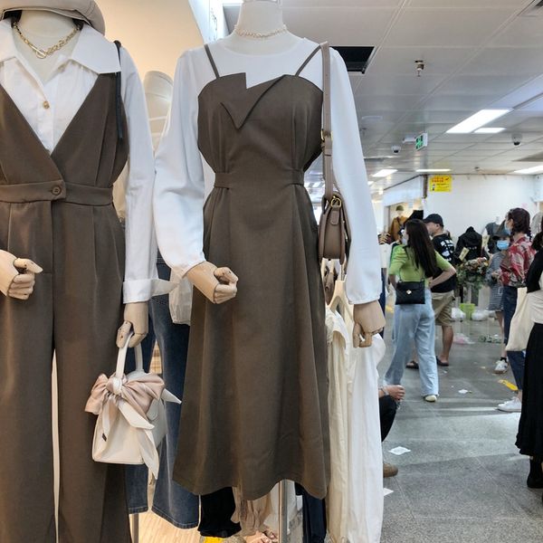 

korean 2020 early autumn new women's clothing korean style pure color fake two-piece temperament round neck slimming lace lace waist dr, Black;gray