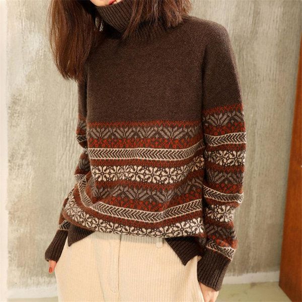 

new high-neck sweater women thick thick loose lazy jacquard bottoming shirt 2020 winter pull-up pile collar sweater women, White;black