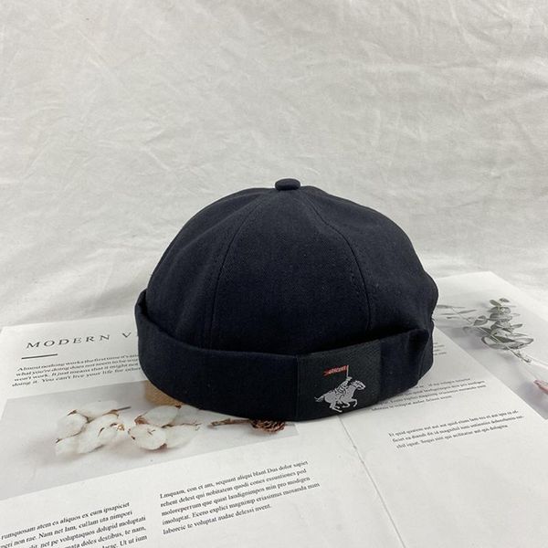 

2020 new japanese retro landlord hat men's fashion dome hip hop hat
